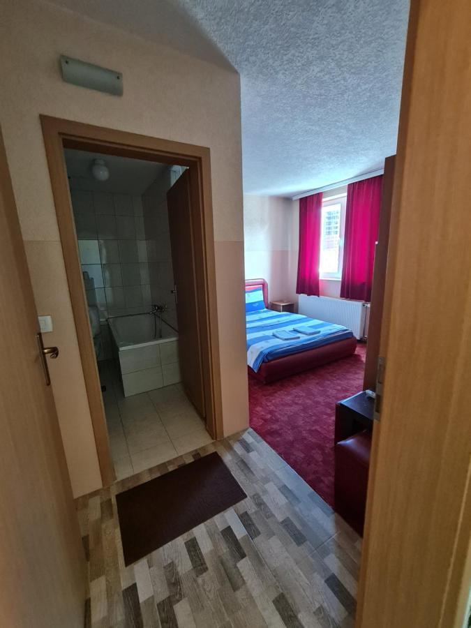 Holiday Ferizaj Exteriér fotografie