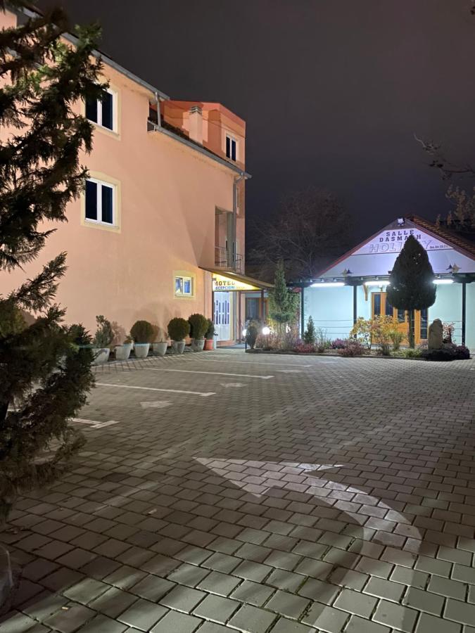 Holiday Ferizaj Exteriér fotografie